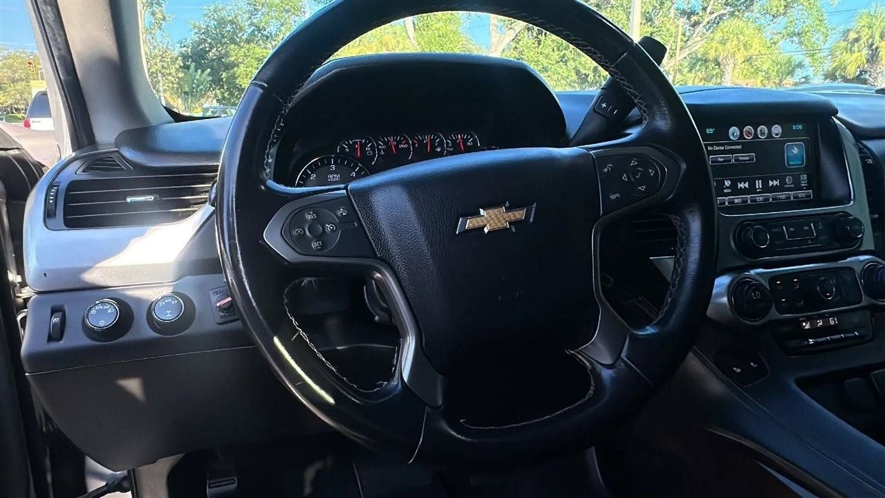 Used 2020 Chevrolet Suburban LT AWD/4WD image 41