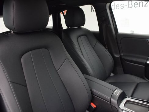 Certified 2025 Mercedes-Benz GLA 250 image 16