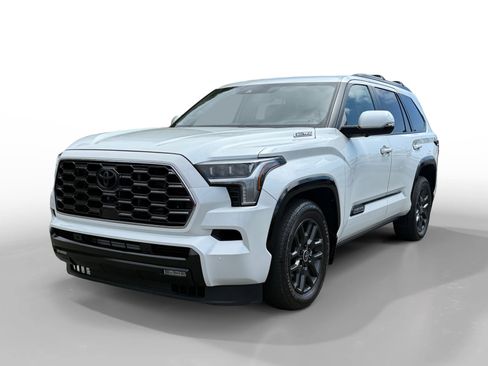 Used 2024 Toyota Sequoia Platinum AWD/4WD image 1