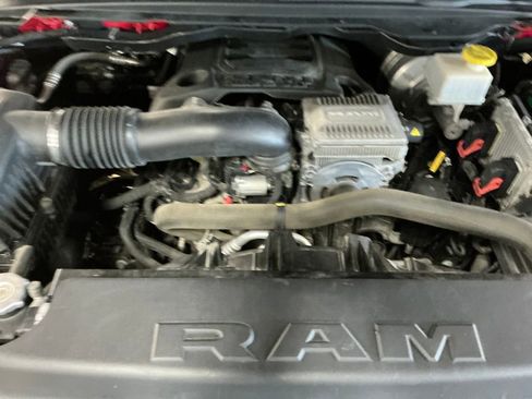 Used 2021 RAM 1500 Laramie AWD/4WD image 10