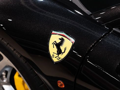 Used 2011 Ferrari 458 Italia Coupe image 12