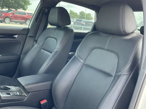 Used 2025 Honda Civic Sport image 14