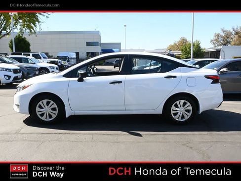 Used 2025 Nissan Versa S w/ Trunk Package FWD image 4