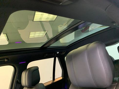 Used 2022 Land Rover Range Rover Westminster Edition image 18