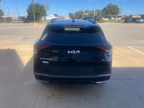 Used 2023 Kia Sportage X-Line w/ X-Line Premium Package image 4