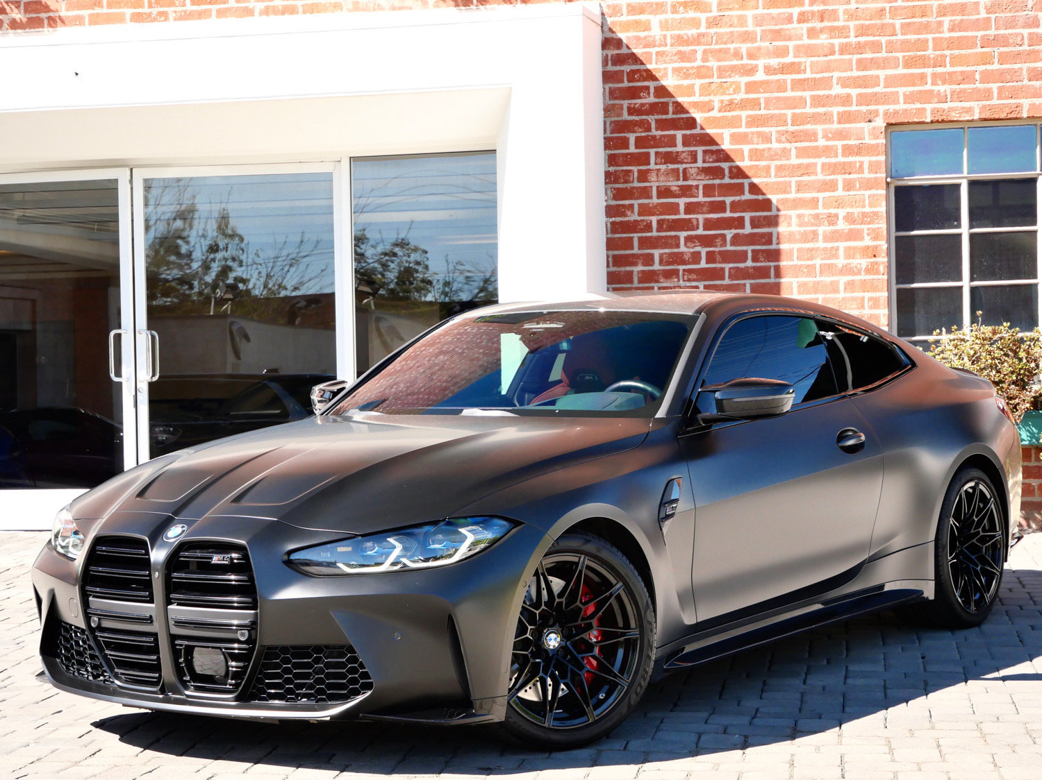 Used 2021 BMW M4 Competition w/ Executive Package RWD image 3