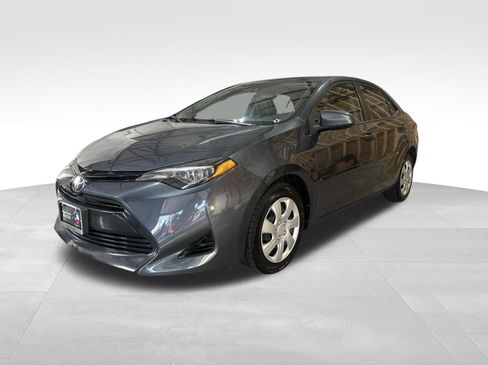 Used 2017 Toyota Corolla LE FWD image 1