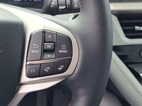 New 2026 Ford Explorer Active w/ Active Comfort Package AWD/4WD image 10