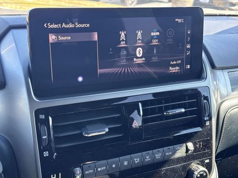 Used 2023 Lexus GX 460 Premium w/ Premium Plus Package image 22