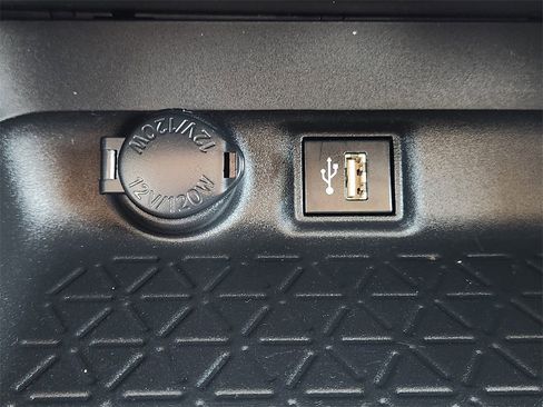 Used 2023 Toyota RAV4 LE image 20