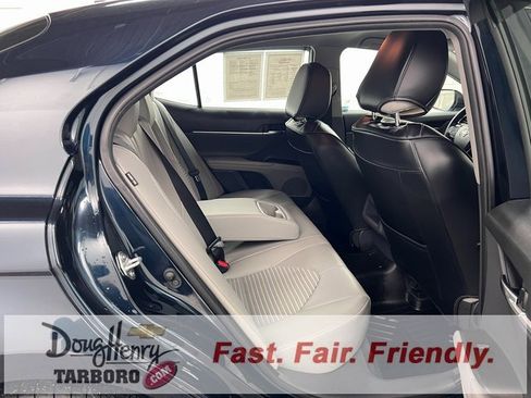 Used 2021 Toyota Camry SE image 38