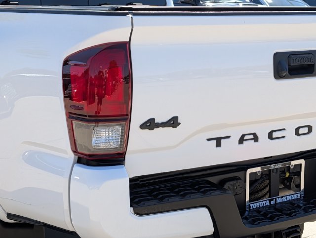 Certified 2023 Toyota Tacoma SR5 w/ Technology Package AWD/4WD image 7
