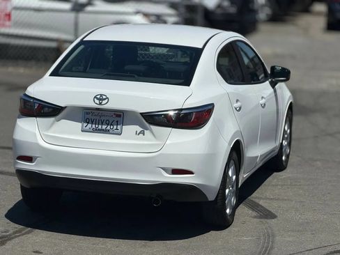 Used 2017 Toyota Yaris iA FWD image 14