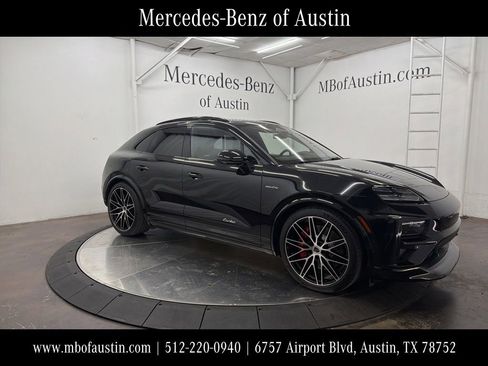 Used 2025 Porsche Macan Turbo Electric AWD/4WD image 1
