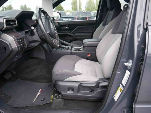 Used 2024 Toyota Tacoma TRD Off-Road image 24