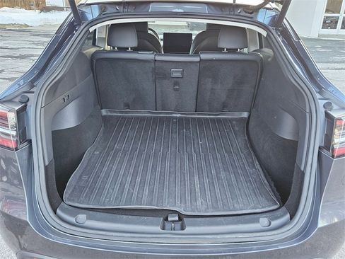 Used 2020 Tesla Model Y Long Range image 23