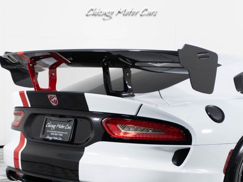 Used 2016 Dodge Viper ACR image 18