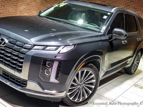 Used 2024 Hyundai Palisade Calligraphy image 6