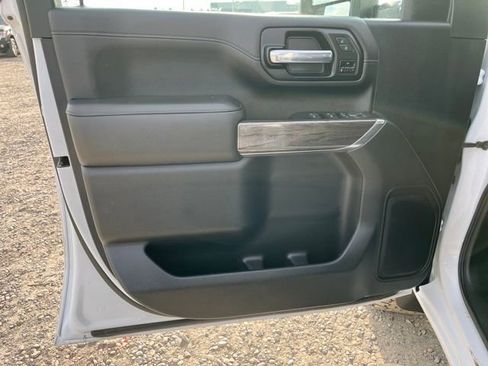 Used 2021 Chevrolet Silverado 2500 LTZ image 12