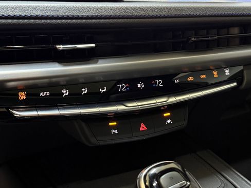 Certified 2024 Cadillac XT4 Sport image 33