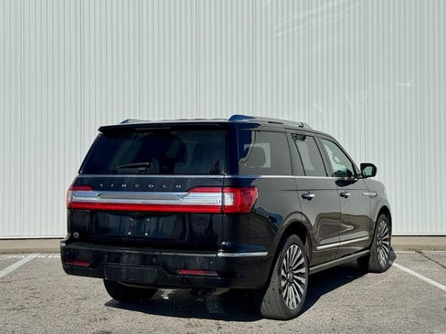 Used 2019 Lincoln Navigator Reserve image 5