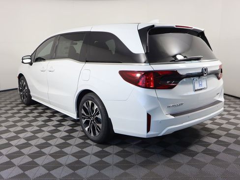 New 2026 Honda Odyssey Elite image 7