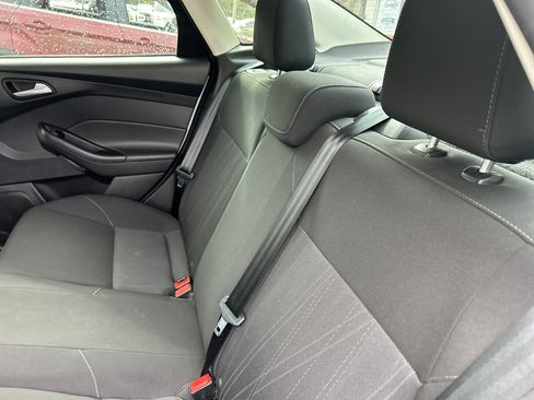 Used 2018 Ford Focus SE image 18