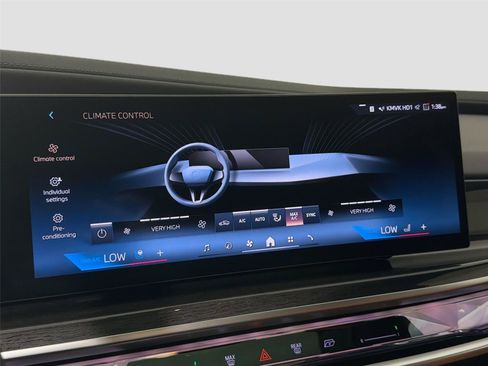New 2026 BMW 740i w/ Premium Package RWD image 14