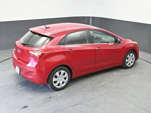 Used 2016 Hyundai Elantra GT FWD image 22