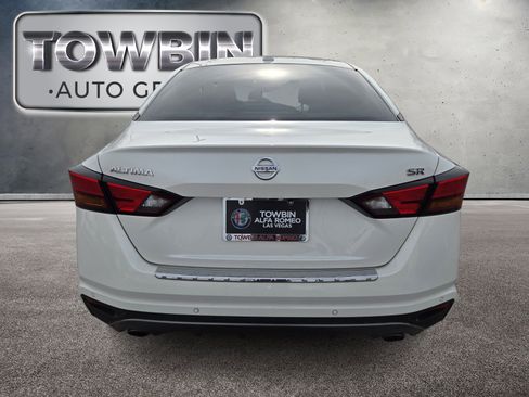 Used 2021 Nissan Altima 2.5 SR w/ SR Premium Package image 5