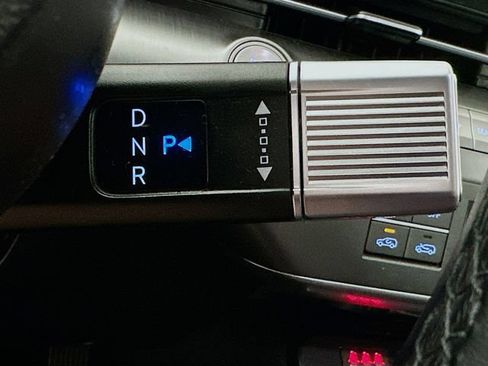 Certified 2024 Hyundai Kona Limited AWD/4WD image 22