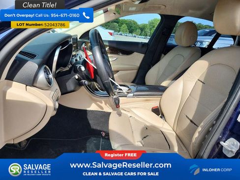 Used 2015 Mercedes-Benz C 300 4MATIC Sedan image 9
