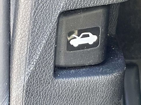 Used 2023 Nissan Altima 2.5 SV image 18