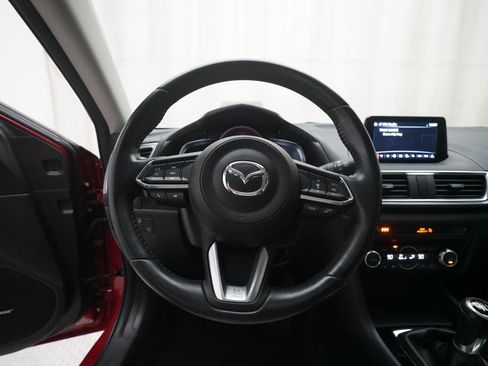 Used 2018 MAZDA MAZDA3 Grand Touring w/ Premium Equipment Package image 3