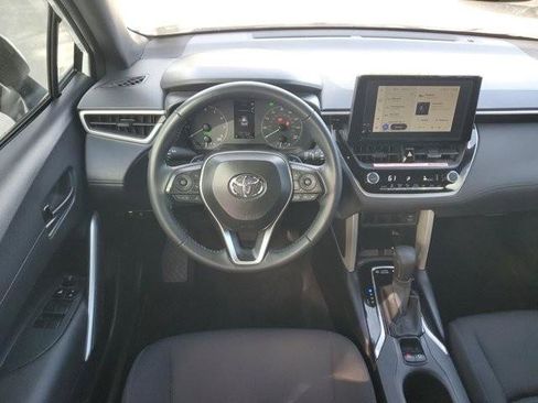 Used 2024 Toyota Corolla Cross AWD Hybrid image 15