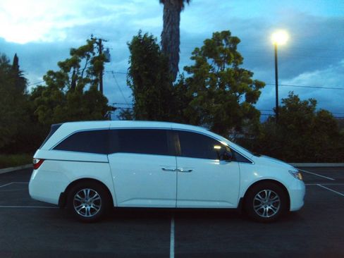 Used 2011 Honda Odyssey EX-L image 5