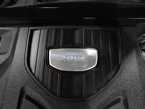 Used 2018 Porsche Panamera 4S AWD/4WD image 64