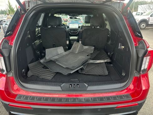 Certified 2025 Ford Explorer ST-Line image 34