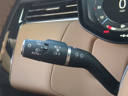 Used 2025 Land Rover Range Rover Sport Autobiography image 28