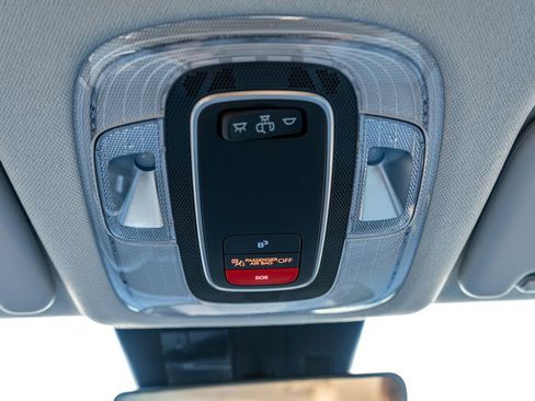 New 2026 Hyundai Kona SEL Premium image 17