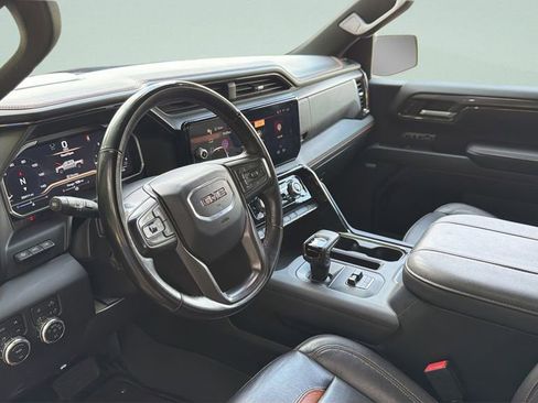 Used 2023 GMC Sierra 1500 AT4 w/ AT4 Premium Package AWD/4WD image 32