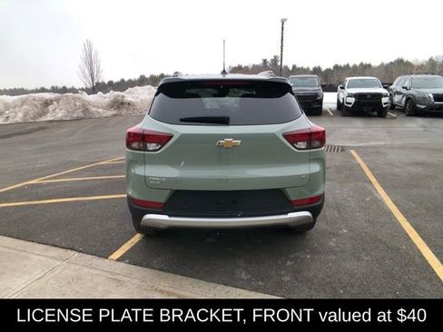 Used 2025 Chevrolet TrailBlazer LT w/ LT Cold Weather Package image 5