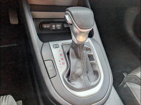 Used 2019 Kia Forte LXS FWD image 12