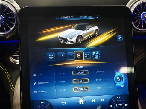 Certified 2025 Mercedes-Benz SL 63 AMG 4MATIC image 28
