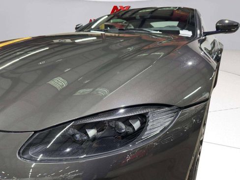 Used 2019 Aston Martin V8 Vantage Coupe image 9