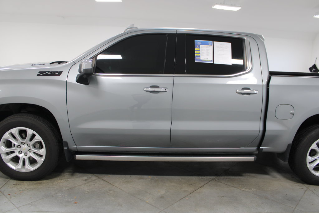 Used 2023 Chevrolet Silverado 1500 LTZ AWD/4WD image 6