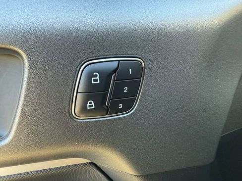 Used 2025 Ford Bronco Sport Badlands image 19