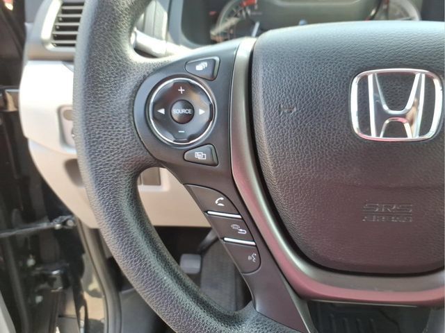Used 2018 Honda Pilot EX image 16