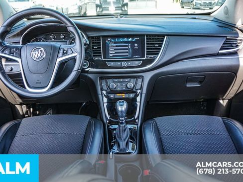 Used 2021 Buick Encore Preferred AWD/4WD image 24