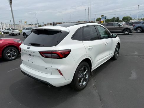 Used 2023 Ford Escape ST-Line w/ Tech Pack #1 AWD/4WD image 6